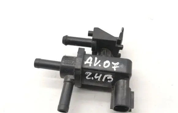 Toyota Avensis T250 Turbo solenoid valve 9008091231
