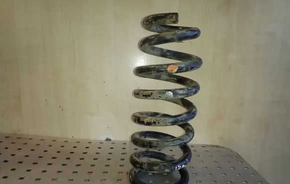 Mitsubishi Pajero Front coil spring