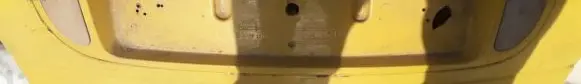 Trunk door license plate light bar