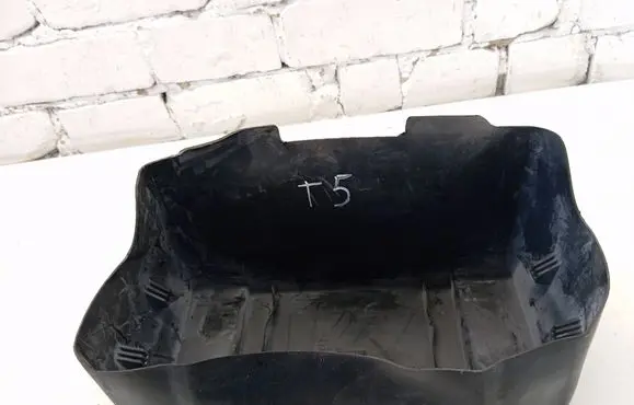 Volkswagen Transporter - Caravelle T5 Battery box tray 7H0915430