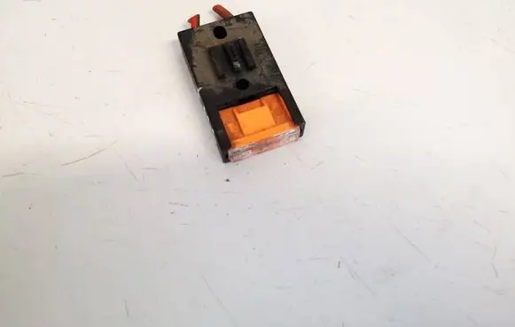 Audi A4 S4 B6 8E 8H Fuse 8a0937530