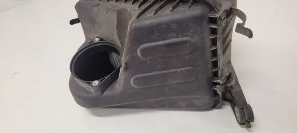 KIA Sorento Air filter box 81102P800