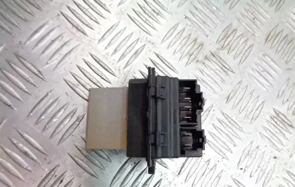 Chrysler Pacifica Heater blower fan relay 790834UB