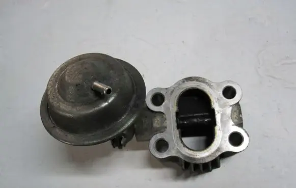 Mazda CX-7 EGR valve 516GB