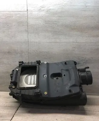 Mercedes-Benz E W212 Air filter box A6510901101 A6510902301