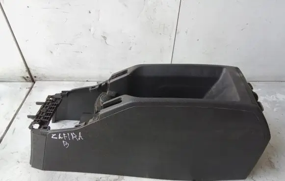 Opel Zafira B Center console
