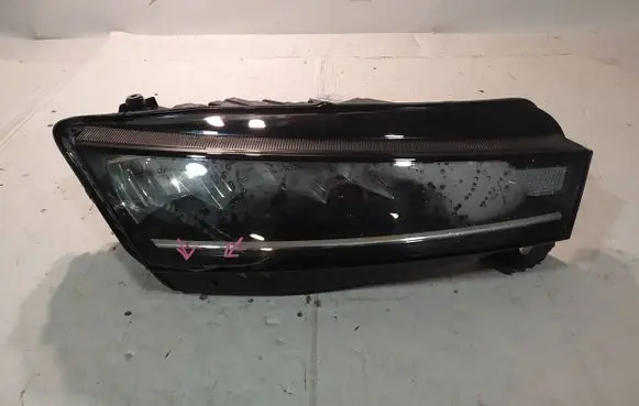 Skoda Octavia Mk4 Headlight/headlamp 5E4941016