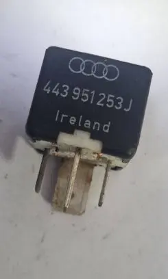 Audi A4 S4 B5 8D Other relay 443951253J