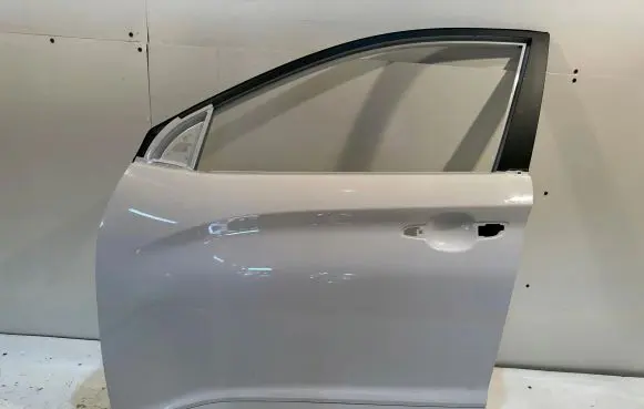 Hyundai Kona I Front door