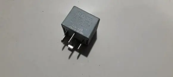 Seat Alhambra (Mk1) Other relay 141951253b 20240072
