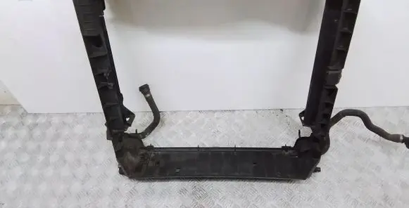 BMW X5 E70 Radiator support slam panel 7586775