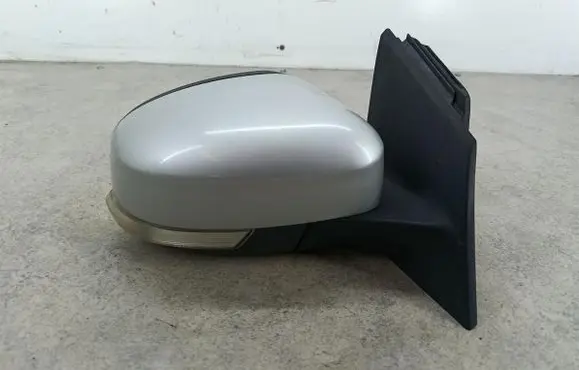 Ford Focus Front door electric wing mirror 