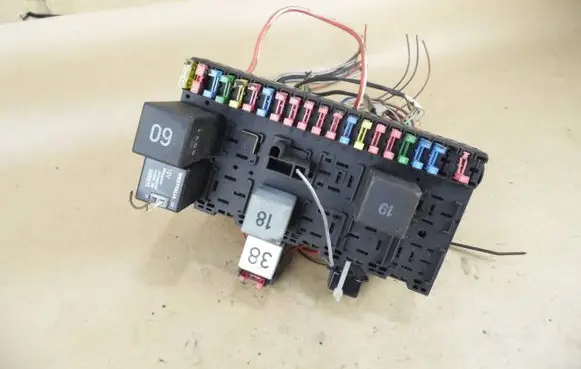 Volkswagen Transporter - Caravelle T4 Fuse box set 357937039