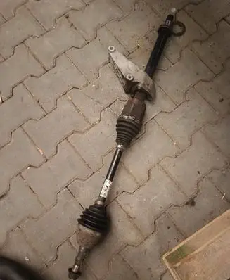 Opel Astra J Front driveshaft 13271554
