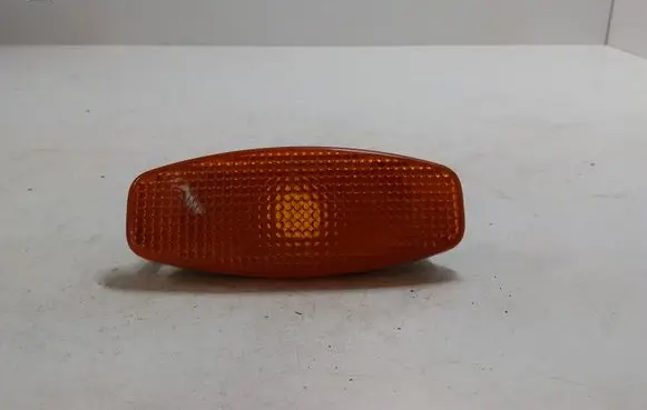 Hyundai Santa Fe Front fender indicator light 92305260