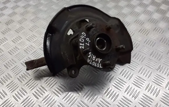 Toyota Auris 150 Front wheel hub spindle knuckle