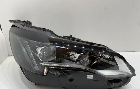 Peugeot 5008 II Headlight/headlamp 9836230580 89914260 2304059514
