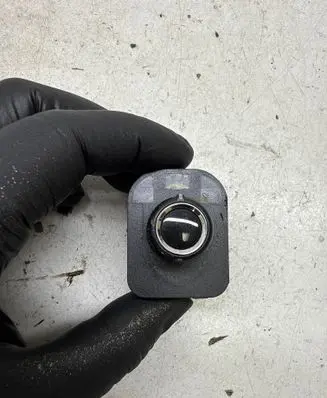 Audi A4 S4 B8 8K Wing mirror switch 8k0959565b
