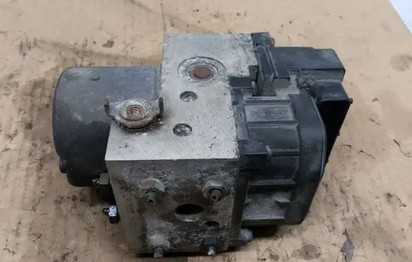 Nissan Almera N16 ABS Pump 0273004452 0265216433 476605M301
