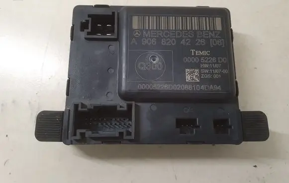 Mercedes-Benz Sprinter W906 Door control unit/module A9068204226