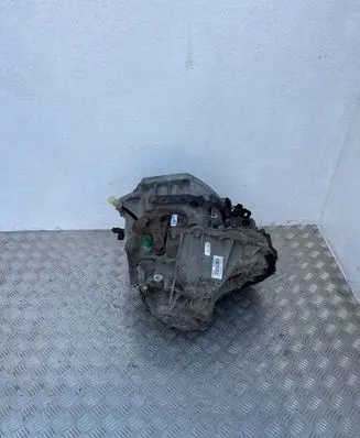 Opel Vivaro Manual 6 speed gearbox 320109931R PF6050 PF6R9M
