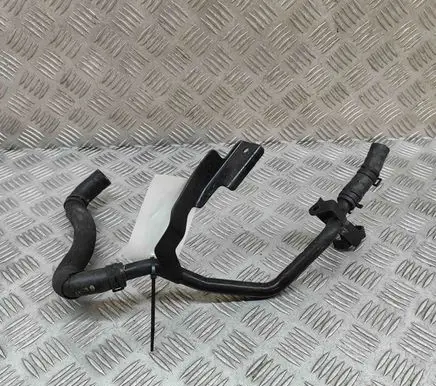 Audi RS3 Engine coolant pipe/hose 8V0122480 07K121109D