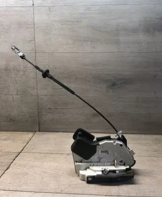 Volkswagen Sharan Front door lock 5K1837016D A048069