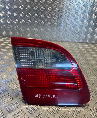 Mercedes-Benz E W211 Tailgate rear/tail lights A2118202964