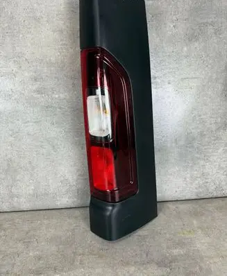 Renault Trafic III (X82) Rear/tail lights 265a12656r