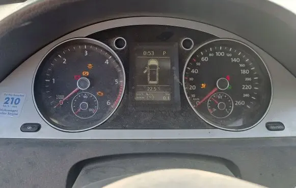 Volkswagen PASSAT B6 Speedometer (instrument cluster) 3C0920872B