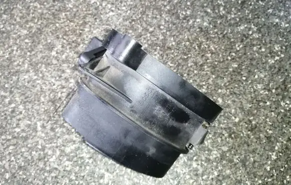 BMW X5 E53 Mass air flow meter 0928400468 7787076