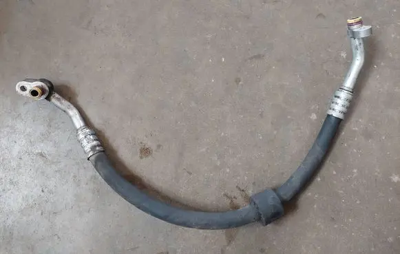 Audi A8 S8 D3 4E Air conditioning (A/C) pipe/hose 4e0260701al
