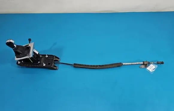 Volkswagen PASSAT B7 Gear shift cable linkage 3C1713025S IMPRK1587753