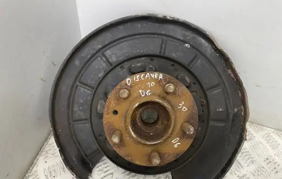 Land Rover Discovery 4 - LR4 Rear wheel hub