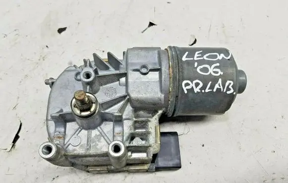 Seat Leon (1P) Wiper motor 0390241921 nr2939