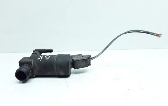 Volvo V70 Windscreen/windshield washer pump