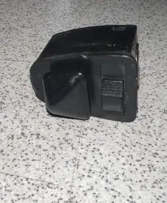 BMW 5 E39 Wing mirror switch 8373691 02200500