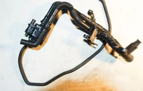 Volvo C30 Engine coolant pipe/hose 9647768980