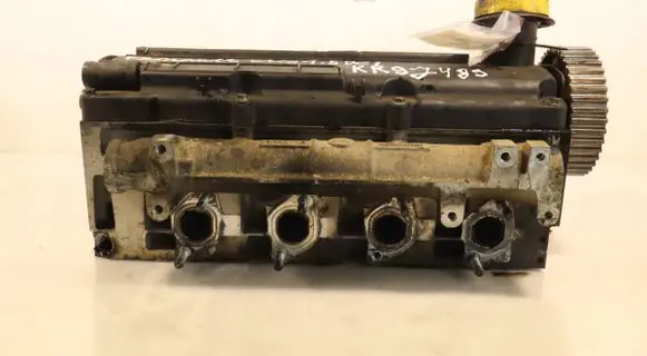 Renault Clio III Engine head 3869FIA