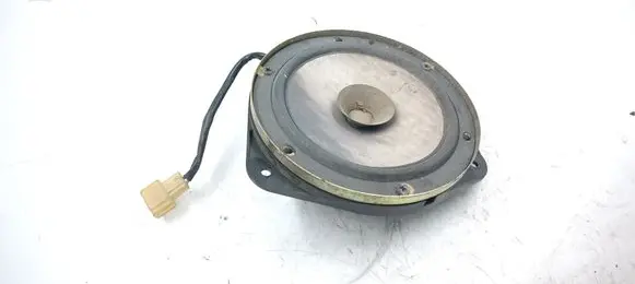 Subaru Impreza I Front door speaker EAS16F478B