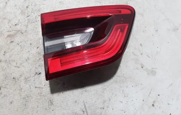 Renault Kadjar Tailgate rear/tail lights 265553530R