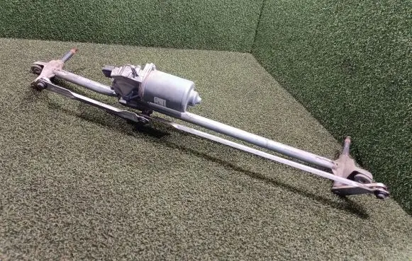 Renault Master III Front wiper linkage and motor 8200734788 141409360