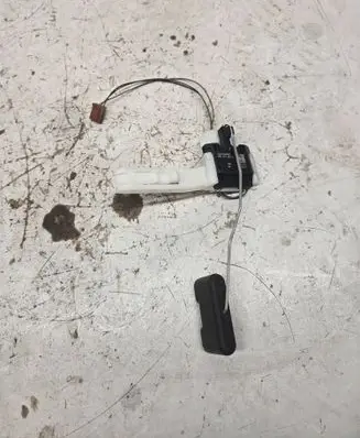 Audi A4 S4 B9 Fuel level sensor 8W0919673G
