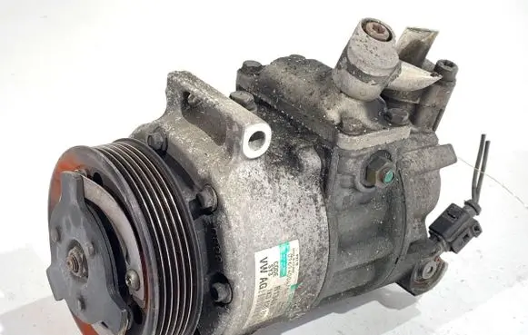 Volkswagen PASSAT B6 Air conditioning (A/C) compressor (pump) 1K0820859F