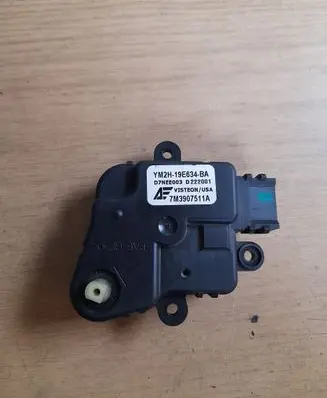 Volkswagen Sharan Intake manifold valve actuator/motor YM2H19E634BA 7M3907511A