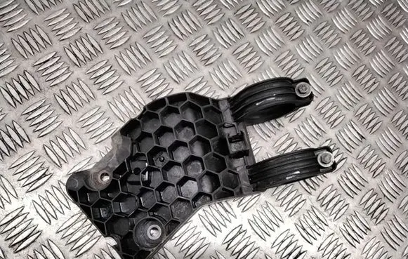BMW X6 E71 Fuel filter bracket/mount holder 70314607