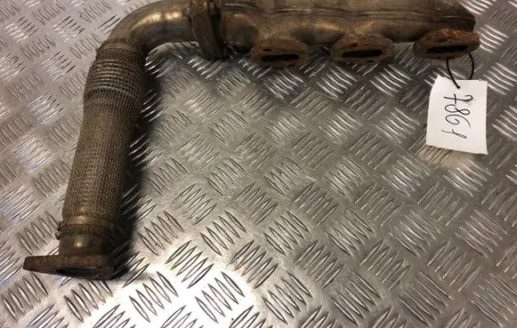 Audi A6 S6 C6 4F Exhaust manifold 059253034