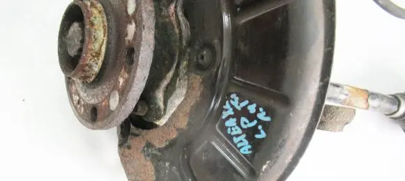 Seat Altea XL Front wheel hub spindle knuckle