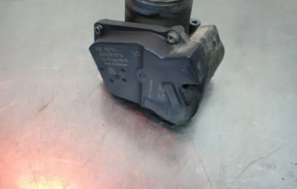 Seat Ibiza IV (6J,6P) Throttle body valve 03C133062