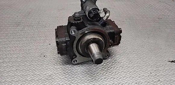Skoda Octavia Mk2 (1Z) Fuel injection high pressure pump 03L130755AH